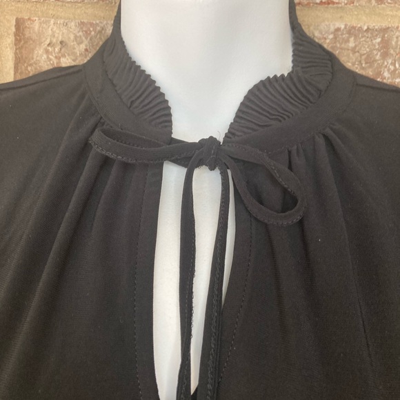 NWT Anne Klein Black Blouse with Sheer Floral Sleeves Stretch Size Large New - Picture 5 of 10